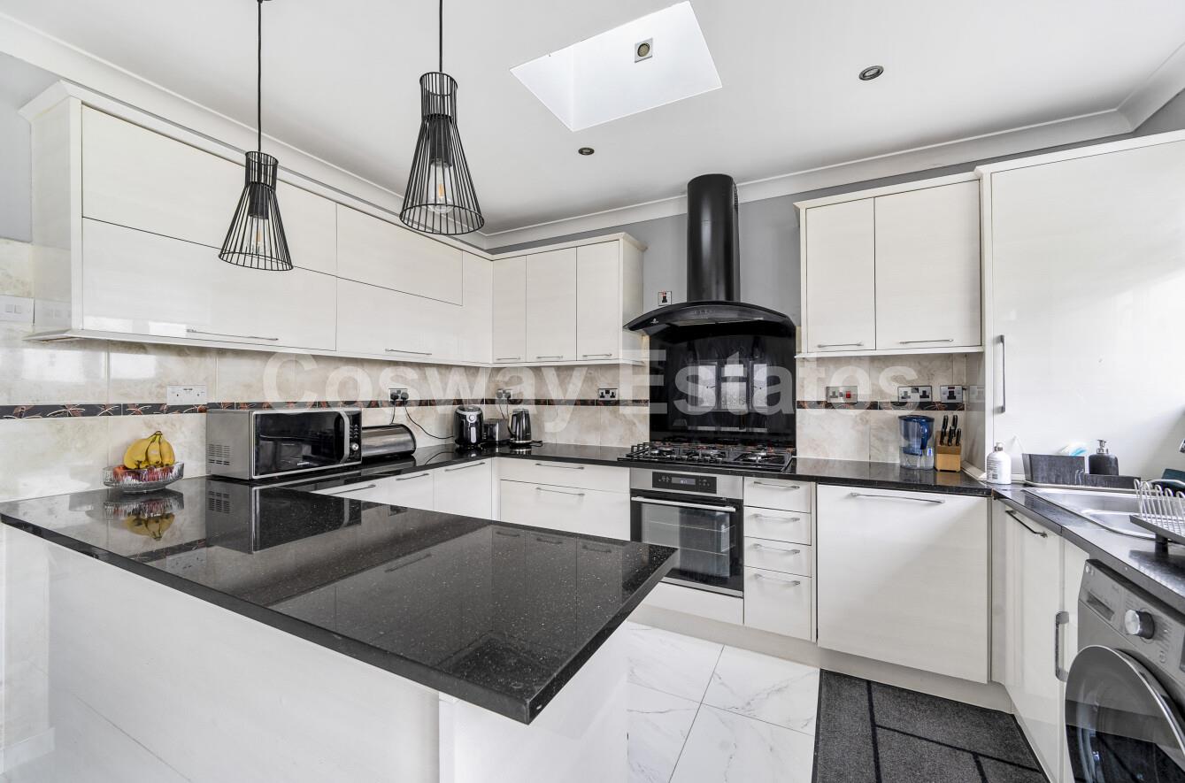 Fairmead Crescent, Edgware